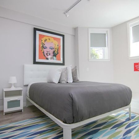 Stylish Studio In Brookline-5Min Train To Boston.. #2 Zewnętrze zdjęcie