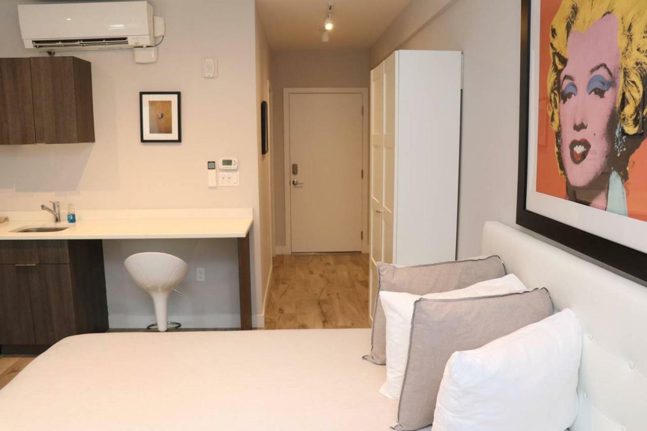 Stylish Studio In Brookline-5Min Train To Boston.. #2 Zewnętrze zdjęcie
